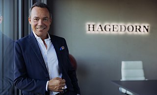 Selfmademan: Thomas Hagedorn (53) hat innerhalb von 27 Jahren eine Unternehmensgruppe von bedeutender Größe geschaffen. - Hagedorn Selfmademan: Thomas Hagedorn (53) hat innerhalb von 27 Jahren eine Unternehmensgruppe von bedeutender Größe geschaffen. - Hagedorn