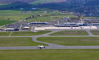 Der Flughafen Paderborn/Lippstadt ist seit der Corona-Flaute auf Wachstumskurs und legte zuletzt sogar stärker zu als der deutsche Branchenschnitt. - Jens Reddeker Der Flughafen Paderborn/Lippstadt ist seit der Corona-Flaute auf Wachstumskurs und legte zuletzt sogar stärker zu als der deutsche Branchenschnitt. - Jens Reddeker