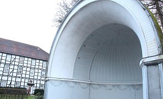 Die Sanierung der historischen Konzertmuschel soll nun wirklich angegangen werden. - Burkhard Battran Die Sanierung der historischen Konzertmuschel soll nun wirklich angegangen werden. - Burkhard Battran
