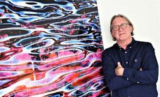 Hartmut Kleimanns Werke sind farbenprächtig und ein echter Blickfang. Ab dem 14. September sind sie auf den Höxteraner Wallanlagen zu sehen. - LGS/Madita Schellenberg Hartmut Kleimanns Werke sind farbenprächtig und ein echter Blickfang. Ab dem 14. September sind sie auf den Höxteraner Wallanlagen zu sehen. - LGS/Madita Schellenberg