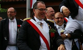 Clemens Tönnies war viele Jahre Vorsitzender der Stadtschützen zu Rheda. Unser Foto zeigt ihn im Jahre 2015. Jetzt hat er sein Amt in andere Hände übergeben. - Wilhelm Dick Clemens Tönnies war viele Jahre Vorsitzender der Stadtschützen zu Rheda. Unser Foto zeigt ihn im Jahre 2015. Jetzt hat er sein Amt in andere Hände übergeben. - Wilhelm Dick