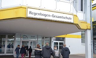 Die Lehrkräfte an der Spenger Regenbogen-Gesamtschule wurden von der Verlegung der Klausuren kalt erwischt. - Mareike Patock Die Lehrkräfte an der Spenger Regenbogen-Gesamtschule wurden von der Verlegung der Klausuren kalt erwischt. - Mareike Patock