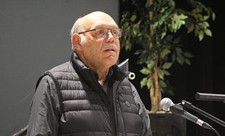 Günter Obermeier zieht sich ein wenig zurück. Im Gespräch mit der Neuen Westfälischen zieht er ein insgesamt positives Resümee. - Klaus Frensing Günter Obermeier zieht sich ein wenig zurück. Im Gespräch mit der Neuen Westfälischen zieht er ein insgesamt positives Resümee. - Klaus Frensing