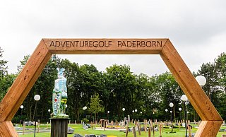 Die Arbeiten für die neue Minigolfanlage an den Fischteichen Paderborn liegen in den letzten Zügen. Bald kann hier neben Minigolf auch das etwas anspruchsvollere Adventuregolf gespielt werden. - Lena Henning Die Arbeiten für die neue Minigolfanlage an den Fischteichen Paderborn liegen in den letzten Zügen. Bald kann hier neben Minigolf auch das etwas anspruchsvollere Adventuregolf gespielt werden. - Lena Henning