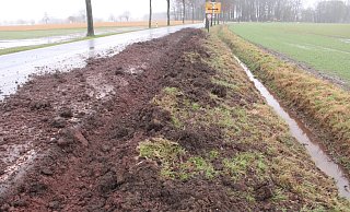 Die Polizei sucht nach dem Verursacher des Unfall an der Twiehauser Straße. Foto: Polizei Minden-Lübbecke - Polizei Minden-Lübbecke Die Polizei sucht nach dem Verursacher des Unfall an der Twiehauser Straße. Foto: Polizei Minden-Lübbecke - Polizei Minden-Lübbecke