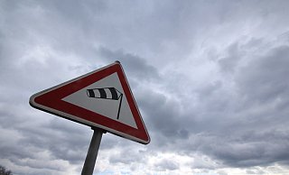 Im Kreis Herford und im Kreis Minden-Lübbecke muss am Donnerstag mit starkem Wind gerechnet werden. - Symbolbild: David Schellenberg Im Kreis Herford und im Kreis Minden-Lübbecke muss am Donnerstag mit starkem Wind gerechnet werden. - Symbolbild: David Schellenberg
