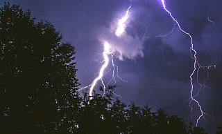 Im Kreis Paderborn ist am Montag mit starkem Gewitter zu rechnen. - Symbolfoto: Pexels Im Kreis Paderborn ist am Montag mit starkem Gewitter zu rechnen. - Symbolfoto: Pexels
