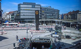 Die Arbeiten zur Umgestaltung des Jahnplatzes gehen dem Ende entgegen. - Sarah Jonek Fotografie Die Arbeiten zur Umgestaltung des Jahnplatzes gehen dem Ende entgegen. - Sarah Jonek Fotografie