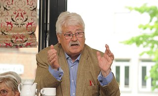 Der CDU-Politiker Elmar Brok aus Bielefeld gehörte fast 40 Jahre lang dem Europäischen Parlament an und war in dieser Zeit sehr einflussreich. - Joern Spreen-Ledebur Der CDU-Politiker Elmar Brok aus Bielefeld gehörte fast 40 Jahre lang dem Europäischen Parlament an und war in dieser Zeit sehr einflussreich. - Joern Spreen-Ledebur