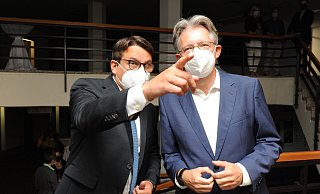 "Da geht's nach Berlin": Oliver Vogt und Achim Post ziehen beide in den Bundestag ein. - Joern Spreen-Ledebur "Da geht's nach Berlin": Oliver Vogt und Achim Post ziehen beide in den Bundestag ein. - Joern Spreen-Ledebur