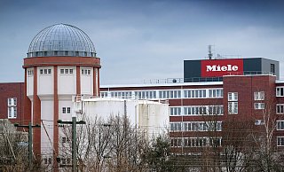Die Miele-Geschäftsleitung hatte im Januar erklärt, dass kein Standort in Frage stehe. Aber wie lange? Die Miele-Geschäftsleitung hatte im Januar erklärt, dass kein Standort in Frage stehe. Aber wie lange?