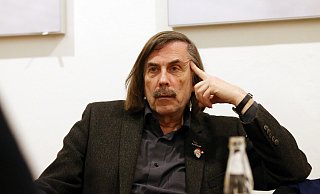 Die Ablösung von PCR-Pool-Testungen durch Antigen-Schnell- oder Selbsttests sei weder ein sinnvolles noch schlüssiges Verfahren, heißt es in dem Schreiben von Norbert Morkes (Foto) und Hennig Matthes. - Patrick Menzel Die Ablösung von PCR-Pool-Testungen durch Antigen-Schnell- oder Selbsttests sei weder ein sinnvolles noch schlüssiges Verfahren, heißt es in dem Schreiben von Norbert Morkes (Foto) und Hennig Matthes. - Patrick Menzel