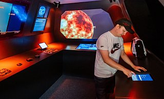 Mit Wow-Effekt: Im ehemaligen Tresor können die Besucher der Bielefelder Wissenswerkstadt zukünftig eindrucksvoll auf Weltraumreise gehen. - Sarah Jonek / Jonek Fotografie Mit Wow-Effekt: Im ehemaligen Tresor können die Besucher der Bielefelder Wissenswerkstadt zukünftig eindrucksvoll auf Weltraumreise gehen. - Sarah Jonek / Jonek Fotografie