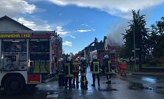Rund um die Leuthenstraße in Minden sind etliche Einsatzkräfte vor Ort. - Lea Oetjen Rund um die Leuthenstraße in Minden sind etliche Einsatzkräfte vor Ort. - Lea Oetjen