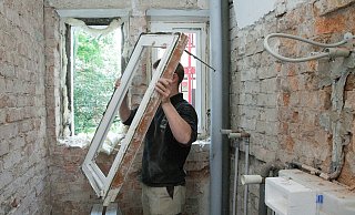 Wer ein altes Haus auf einen modernen Stand bringen will, muss teils erheblich investieren und das Haus stark umbauen. Bei einer Veranstaltungsreihe gibt es nun Tipps dafür. - Kai Remmers/dpa Wer ein altes Haus auf einen modernen Stand bringen will, muss teils erheblich investieren und das Haus stark umbauen. Bei einer Veranstaltungsreihe gibt es nun Tipps dafür. - Kai Remmers/dpa