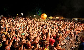 Das Stemweder Open-Air-Festvial wird wieder Tausende Besucher in das Ilweder Wäldchen locken. - JFK Das Stemweder Open-Air-Festvial wird wieder Tausende Besucher in das Ilweder Wäldchen locken. - JFK