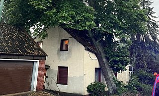 Blick auf die Einsatzstelle in Essen-Holsterhausen. - Feuerwehr Essen Blick auf die Einsatzstelle in Essen-Holsterhausen. - Feuerwehr Essen