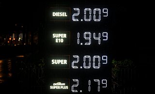 Die Preise für verschiedene Kraftstoffe an der Anzeige einer Tankstelle am 6. Mai. - Sven Hoppe Die Preise für verschiedene Kraftstoffe an der Anzeige einer Tankstelle am 6. Mai. - Sven Hoppe