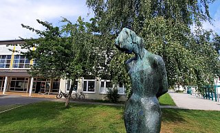 Hinweise auf einen möglichen Amoklauf an der Höxteraner Realschule haben sich nicht bestätigt. - David Schellenberg Hinweise auf einen möglichen Amoklauf an der Höxteraner Realschule haben sich nicht bestätigt. - David Schellenberg