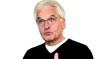 Die Bielefelder Staatsanwaltschaft ermittelt gegen Pfarrer Elmar Quante, weil er Gemeindegelder in Höhe von 122.000 Euro veruntreut haben soll. - Andreas Frücht Die Bielefelder Staatsanwaltschaft ermittelt gegen Pfarrer Elmar Quante, weil er Gemeindegelder in Höhe von 122.000 Euro veruntreut haben soll. - Andreas Frücht
