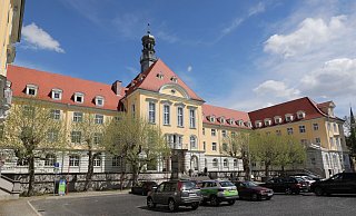 Das Rathaus hat bereits wieder die gleichen Öffnungszeiten wie vor der Pandemie. - Frank-Michael Kiel-Steinkamp Das Rathaus hat bereits wieder die gleichen Öffnungszeiten wie vor der Pandemie. - Frank-Michael Kiel-Steinkamp