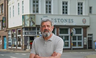 "Milestones"-Wirt Zilo Demorovic hat jetzt eine Räumungsklage von den Artists Unlimited erhalten. - Andreas Zobe "Milestones"-Wirt Zilo Demorovic hat jetzt eine Räumungsklage von den Artists Unlimited erhalten. - Andreas Zobe