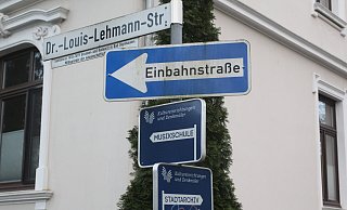 Der 22-Jährige hat offenbar am 2. Januar seine Wohnung in der Dr.-Louis-Lehmannstraße verlassen - bloß wohin? - Ulf Hanke Der 22-Jährige hat offenbar am 2. Januar seine Wohnung in der Dr.-Louis-Lehmannstraße verlassen - bloß wohin? - Ulf Hanke