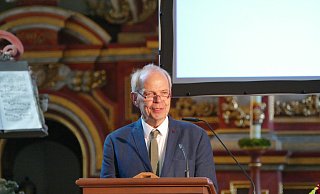 Christoph Stiegemann gewährte Einblicke in die Entstehung einer großen Ausstellung. - Kirchengemeinde Christoph Stiegemann gewährte Einblicke in die Entstehung einer großen Ausstellung. - Kirchengemeinde