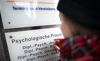 Zwischen der Kassenärztlichen Vereinigung und Therapeuten herrscht Uneinigkeit, wie eine angemessene Versorgung auszusehen hat. Das hilft den Patienten auf Wartelisten nicht weiter. Archivfoto: Sarah Jonek - Sarah Jonek Zwischen der Kassenärztlichen Vereinigung und Therapeuten herrscht Uneinigkeit, wie eine angemessene Versorgung auszusehen hat. Das hilft den Patienten auf Wartelisten nicht weiter. Archivfoto: Sarah Jonek - Sarah Jonek