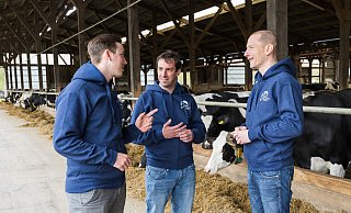 Lasse Dumstrei (v.l.), Daniel Potthoff und Eike Diestelkamp, Gründer des Start-ups "Betriebsmittelhelden" - WWW.NEUSCHAEFER-RUBE.DE Lasse Dumstrei (v.l.), Daniel Potthoff und Eike Diestelkamp, Gründer des Start-ups "Betriebsmittelhelden" - WWW.NEUSCHAEFER-RUBE.DE