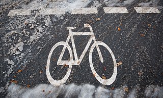 Auf den Straßen in OWL bleibt es glatt. Aus Schneefall wird Regen. - Friso Gentsch Auf den Straßen in OWL bleibt es glatt. Aus Schneefall wird Regen. - Friso Gentsch