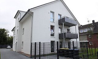 Die Aktenlage bei der SGH zu dem 2020 als Ersatz für ein abgebranntes Haus an gleicher Stelle errichteten Neubau in der Memeler Straße 12 beschreiben die Gutachter von Deloitte als "unvollständig und intransparent". - Jörg Stuke Die Aktenlage bei der SGH zu dem 2020 als Ersatz für ein abgebranntes Haus an gleicher Stelle errichteten Neubau in der Memeler Straße 12 beschreiben die Gutachter von Deloitte als "unvollständig und intransparent". - Jörg Stuke