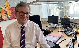 Paderborns Bürgermeister Michael Dreier sucht auch auf Facebook und Instagram wieder den Kontakt zu den Menschen. - Jens Reddeker Paderborns Bürgermeister Michael Dreier sucht auch auf Facebook und Instagram wieder den Kontakt zu den Menschen. - Jens Reddeker