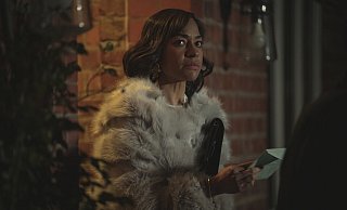 Megan (Cush Jumbo) wird plötzlich von ihrer Vergangenheit eingeholt. - Netflix / James Stack Megan (Cush Jumbo) wird plötzlich von ihrer Vergangenheit eingeholt. - Netflix / James Stack