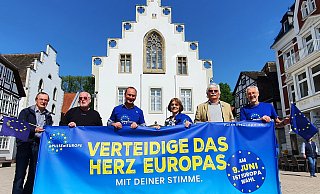 Jürgen Nachtigal (v. l.), Peter Henkel, Wolfgang Hentschel, Hella Bleich-Tiemann, Hans-Ludwig Köhler und Rainer Pauli laden zur Diskussion ein. - Privat Jürgen Nachtigal (v. l.), Peter Henkel, Wolfgang Hentschel, Hella Bleich-Tiemann, Hans-Ludwig Köhler und Rainer Pauli laden zur Diskussion ein. - Privat