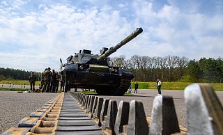 Ein Kampfpanzer vom Typ Leopard 1 A5, hier in Sachsen-Anhalt. - Klaus-Dietmar Gabbert Ein Kampfpanzer vom Typ Leopard 1 A5, hier in Sachsen-Anhalt. - Klaus-Dietmar Gabbert