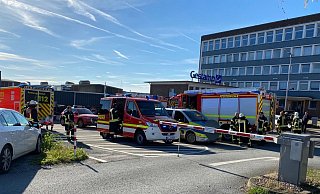 Rund 50 Einsatzkräfte rückten Richtung Brackwede aus. - Jürgen Mahncke Rund 50 Einsatzkräfte rückten Richtung Brackwede aus. - Jürgen Mahncke