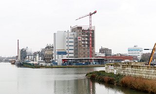 Das Siegfried-Werk in Minden stellt rund 80 Einzelstoffe her - darunter Oxymetazolin und Xylometazolin. - Alex Lehn Das Siegfried-Werk in Minden stellt rund 80 Einzelstoffe her - darunter Oxymetazolin und Xylometazolin. - Alex Lehn