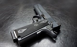 Der sehr junge Täter drohte mit einer Pistole. (Symbolbild) - Pixabay Der sehr junge Täter drohte mit einer Pistole. (Symbolbild) - Pixabay