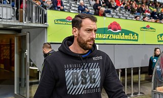 DSC-Coach Mitch Kniat war nach dem Sieg gegen Freiburg II erleichtert. - Imago Images DSC-Coach Mitch Kniat war nach dem Sieg gegen Freiburg II erleichtert. - Imago Images