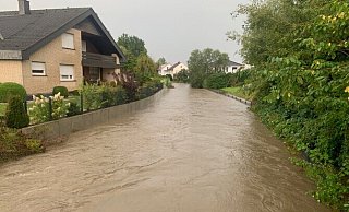 Ein Blick am 12. September 2023 von der Brücke Fohlenwiese flussabwärts. Wieder war Heepen vom Starkregen betroffen. - Peter Stuckhard Ein Blick am 12. September 2023 von der Brücke Fohlenwiese flussabwärts. Wieder war Heepen vom Starkregen betroffen. - Peter Stuckhard