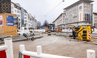 Die Jahnplatz-Baustelle kommt voran, hier die neue Einmündung des Niederwalls, der nur für Fahrräder frei sein wird, nicht für Autos. - Mike-Dennis Müller / www.mdm.photo Die Jahnplatz-Baustelle kommt voran, hier die neue Einmündung des Niederwalls, der nur für Fahrräder frei sein wird, nicht für Autos. - Mike-Dennis Müller / www.mdm.photo
