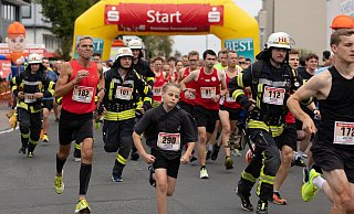 Löschabteilung Sieker richtet den 34. Bielefelder Feuerwehrlauf am Lipper Hellweg aus - Pascal Boche Löschabteilung Sieker richtet den 34. Bielefelder Feuerwehrlauf am Lipper Hellweg aus - Pascal Boche