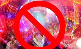 Tanzlokale haben an Karfreitag geschlossen, sowie Wettbüros und Spielhallen. Auch dürfen Kinos nicht jeden beliebige Film zeiigen. - dpa Tanzlokale haben an Karfreitag geschlossen, sowie Wettbüros und Spielhallen. Auch dürfen Kinos nicht jeden beliebige Film zeiigen. - dpa