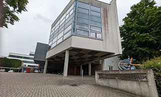 Auch im Wittekind-Gymnasium soll die Luft mit Hilfe modernster Technik verbessert werden. Für etwa eine Million Euro inklusive Nebenkosten. - Volker Knickmeyer Auch im Wittekind-Gymnasium soll die Luft mit Hilfe modernster Technik verbessert werden. Für etwa eine Million Euro inklusive Nebenkosten. - Volker Knickmeyer