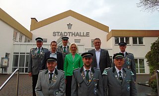 Sie alle freuen sich auf den Start des Schützenfestjahres 2022. - Schützenverein Sie alle freuen sich auf den Start des Schützenfestjahres 2022. - Schützenverein