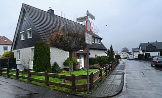 In der Straße Am Recksiek lag damals der Kiosk von Harald P. (Name gändert). Am 13. Juli 1994 wird der 67-jährige Betreiber überfallen und tödlich verletzt. - BARBARA FRANKE In der Straße Am Recksiek lag damals der Kiosk von Harald P. (Name gändert). Am 13. Juli 1994 wird der 67-jährige Betreiber überfallen und tödlich verletzt. - BARBARA FRANKE