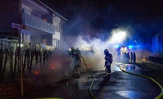 Die Feuerwehr konnte Schlimmeres verhindern. - Feuerwehr Porta/Michael Horst Die Feuerwehr konnte Schlimmeres verhindern. - Feuerwehr Porta/Michael Horst