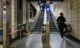 Starten werden die Arbeiten am kommenden Montag an beiden Rolltreppen auf Gleis vier der Haltestelle Hauptbahnhof. Foto: Andreas Zobe - Andreas Zobe Starten werden die Arbeiten am kommenden Montag an beiden Rolltreppen auf Gleis vier der Haltestelle Hauptbahnhof. Foto: Andreas Zobe - Andreas Zobe