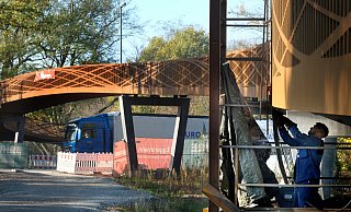 Die neue Brücke über die B 61 wird doch nicht bis Ende dieses Jahres fertiggestellt. - Andreas Frücht Die neue Brücke über die B 61 wird doch nicht bis Ende dieses Jahres fertiggestellt. - Andreas Frücht